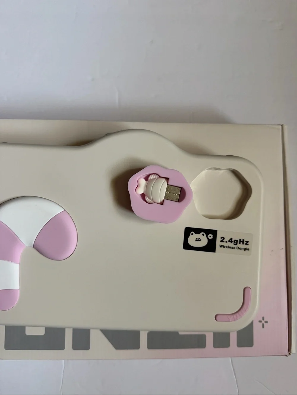 Yunzii C98 Beige Pastel Keyboard Cake Cat Wireless Mechanical Candy Switches